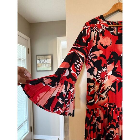 The Limited Size 6 Madison Avenue Pleated Shirt Dress Red Floral Flare Sleeve - Picture 4 of 11